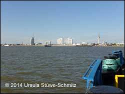 mit der Fähre von Nordenham nach Bremerhaven