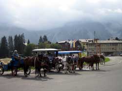 am Bahnhof Arosa
